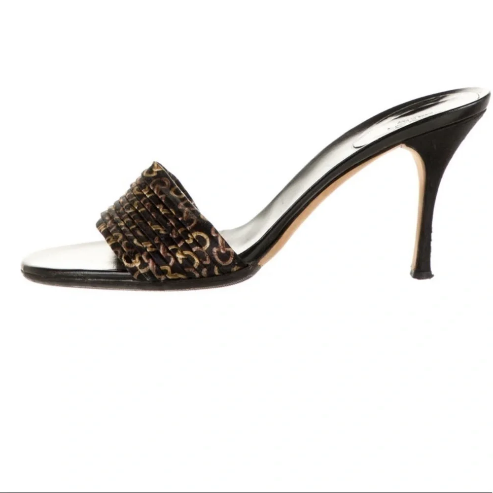 Gucci Black Heels​​​​​​​​​​​​ - Picture 2 of 5